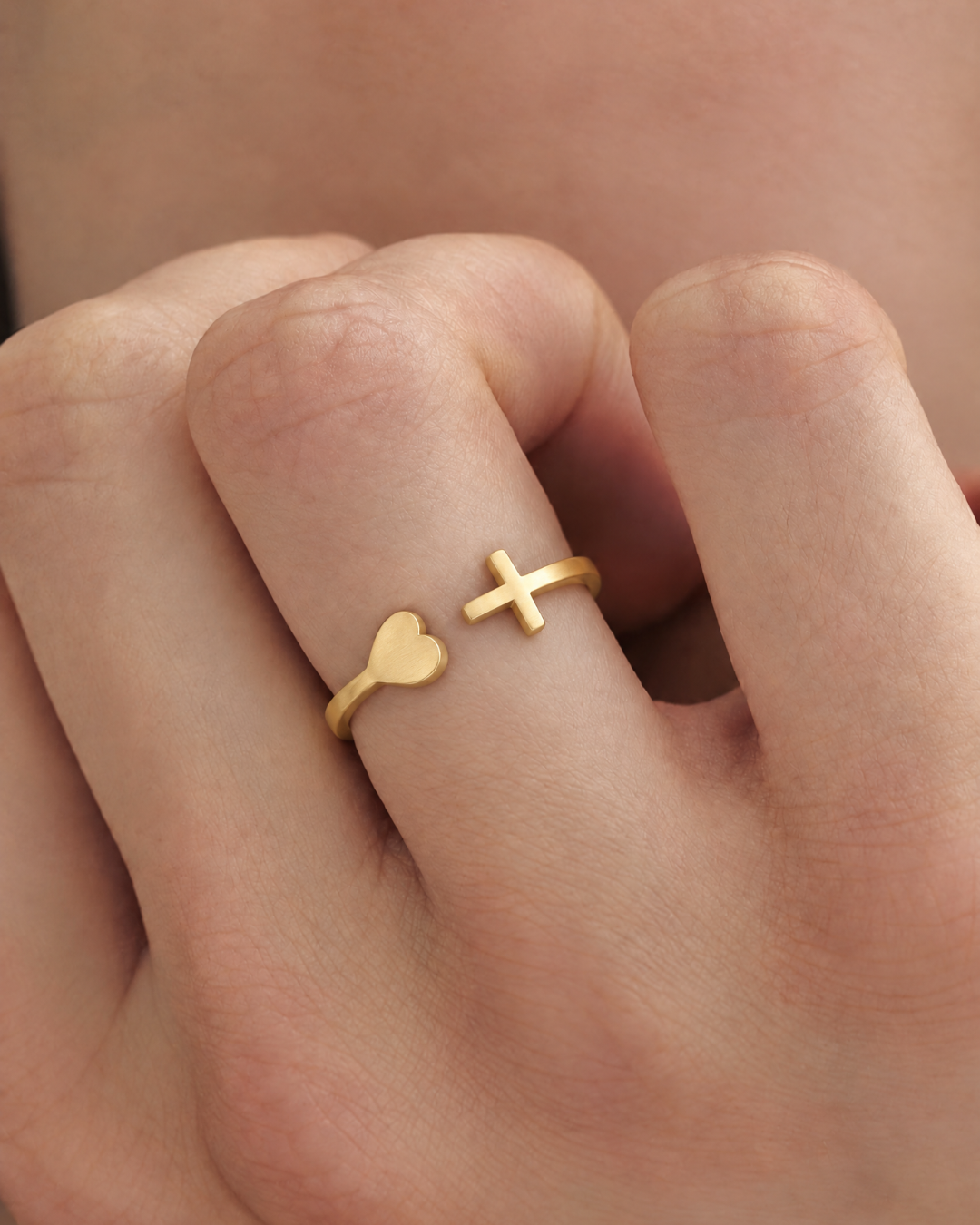 He Is Within Her Heart Ring, Psalm 46:5 – view 2