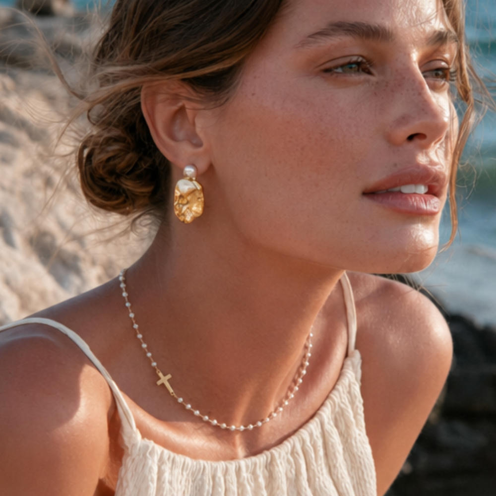 Elora Pearl Necklace