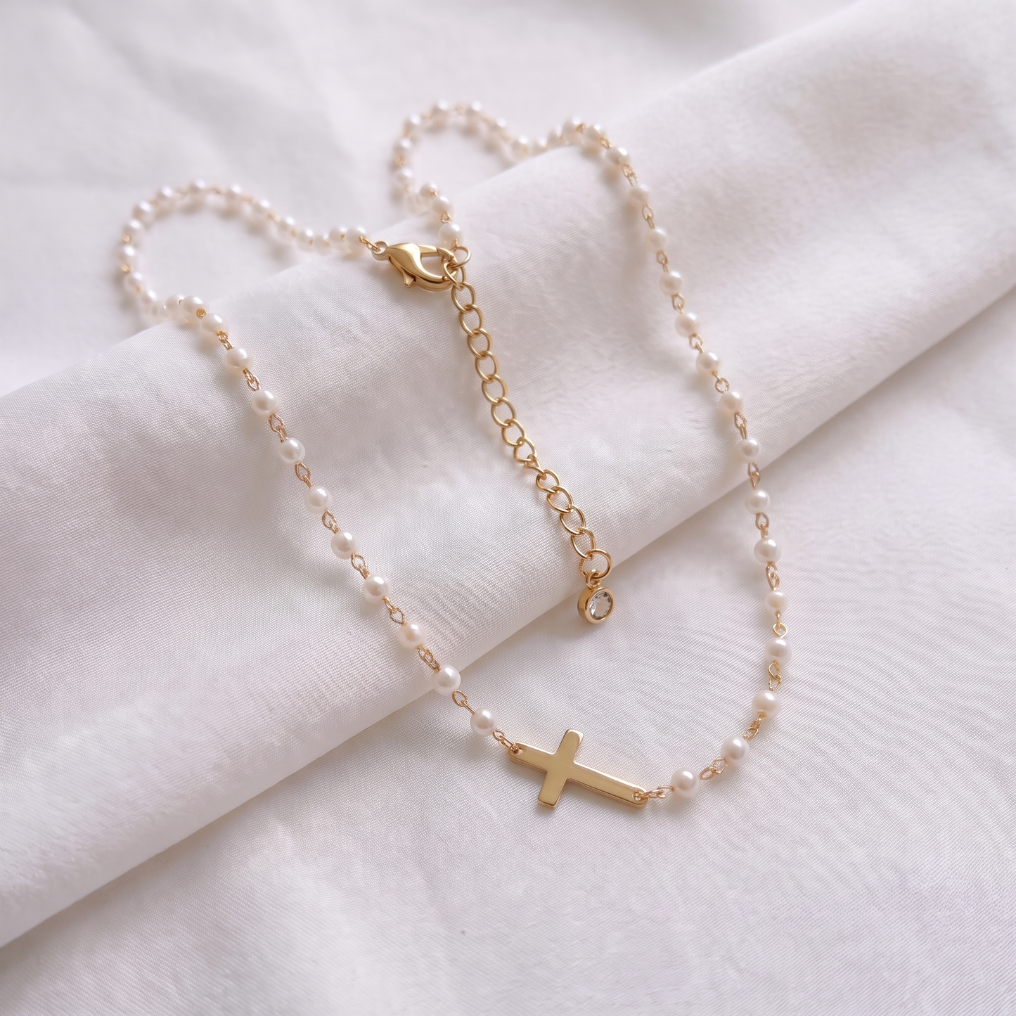 Elora Pearl Necklace