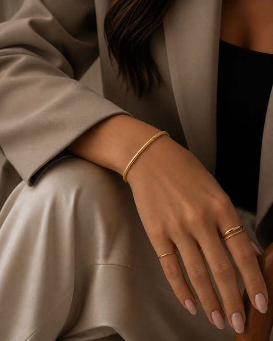 Stacking Round Herringbone Bracelet – 18k Gold